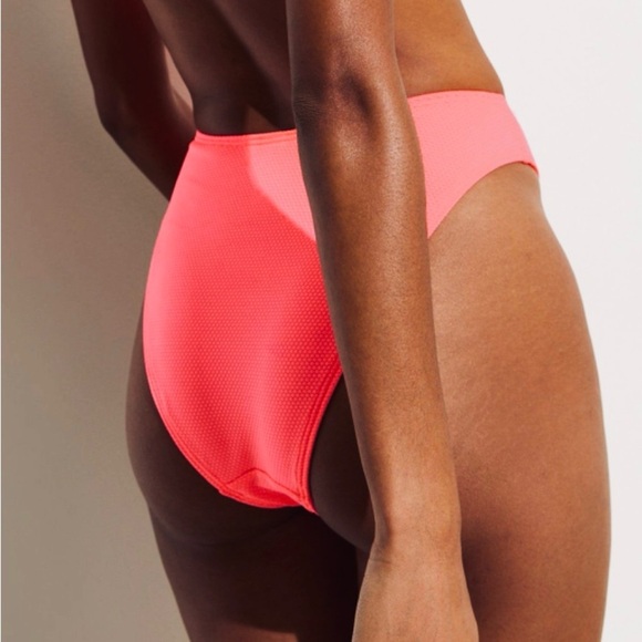 NewLook | Pink Popcorn Textured | High-Waisted Bikini Briefs | Women’s 6 - Picture 1 of 7